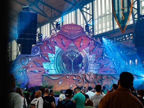 Tomorrowland Invited | Festival Stage